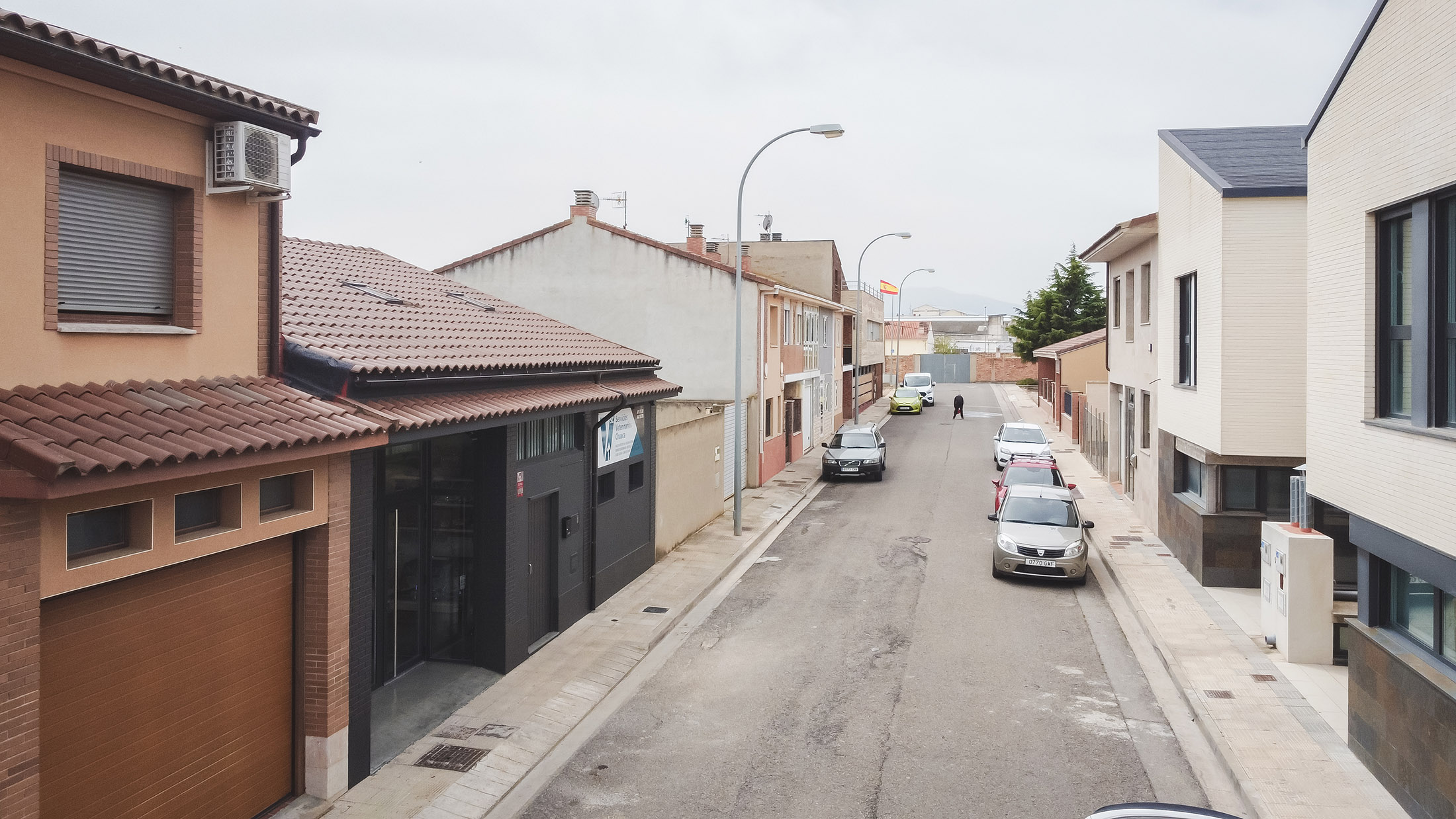 Vista exterior de la calle donde se ubica la clínica en Murchante